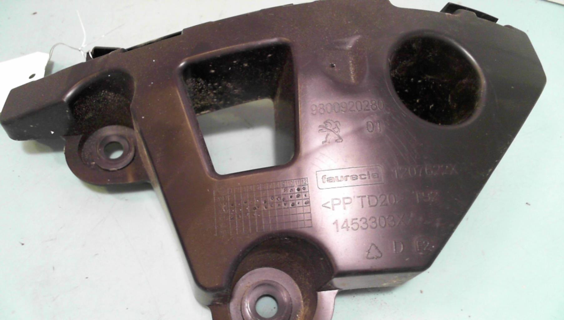 Supporto paraurti posteriore PEUGEOT 308 2 SW PHASE 1 BREAK Diésel - 1