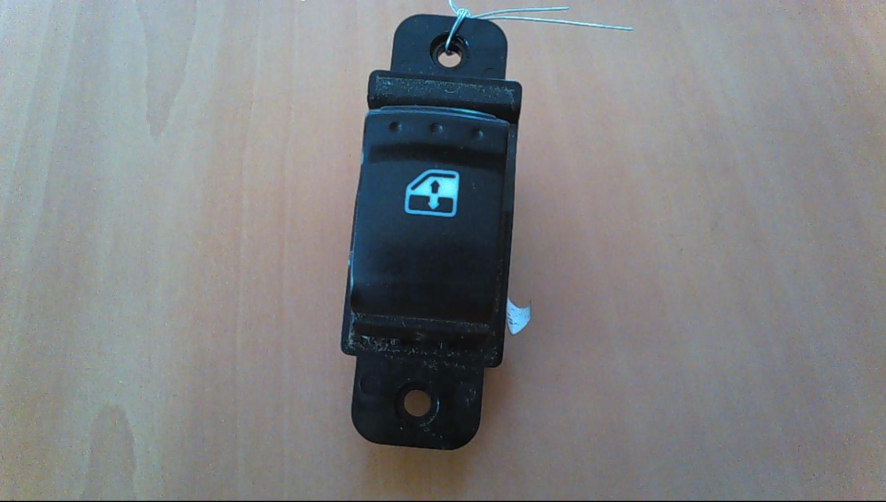 Interruttore lavacristalli posteriore destro SSANGYONG ACTYON 1 Diésel - 1