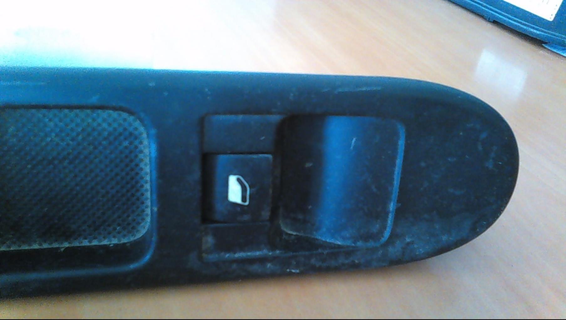 Interruttore lavacristalli anteriore destro PEUGEOT 307 PHASE 1 Diésel - 1