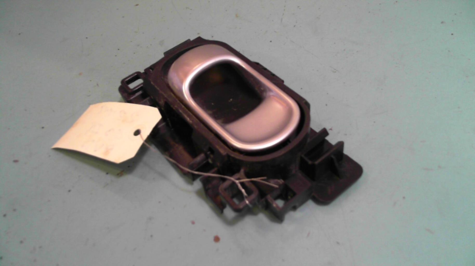 Maniglia interna anteriore destra CITROEN C3 3 PHASE 1 Gasolina - 1