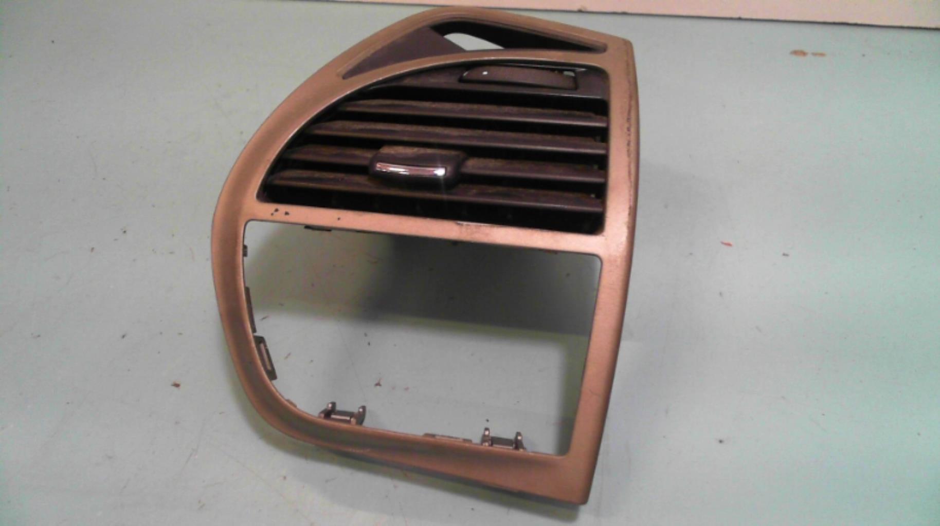 Bocchetta aerazione cruscotto anteriore destra CITROEN C4 GRAND PICASSO 1  - 1