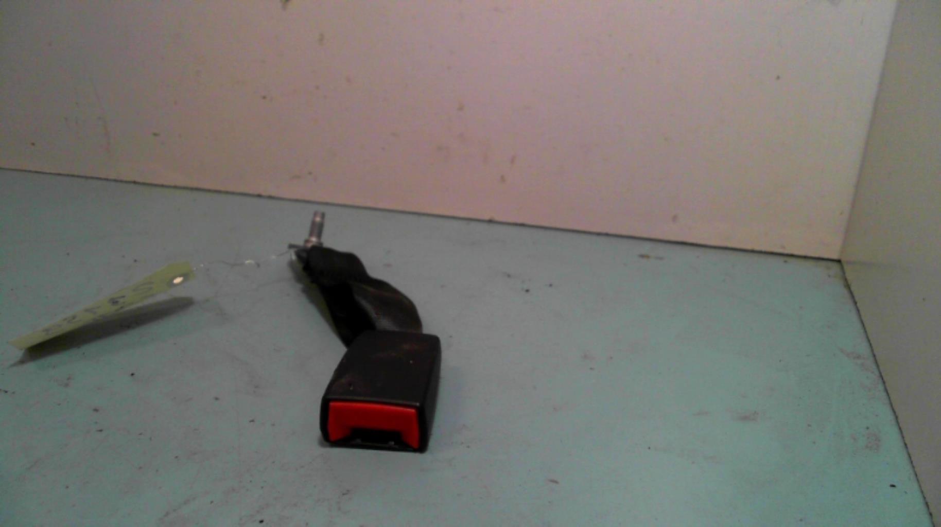 Aggancio cintura sicurezza posteriore destro CITROEN C3 2 PHASE 1 Diésel - 1
