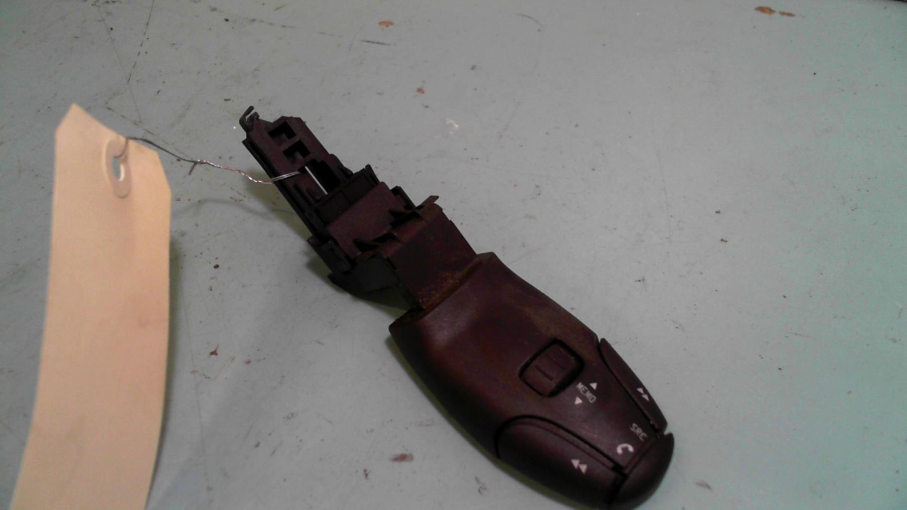Commande autoradio CITROEN C5 1 PHASE 2 Diesel - 1