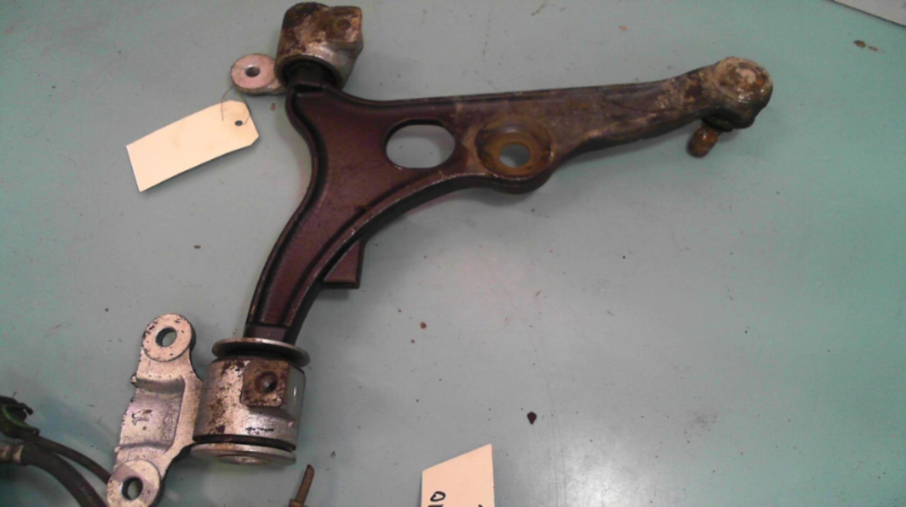 Triangolo inferiore anteriore destro CITROEN EVASION PHASE 1 Diésel - 1