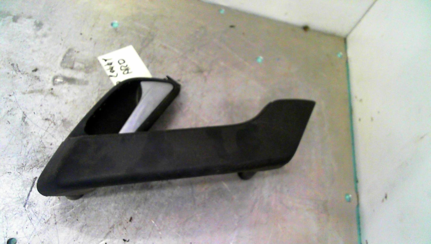 Maniglia interna posteriore destra VOLKSWAGEN POLO 5 PHASE 1 Diésel - 1
