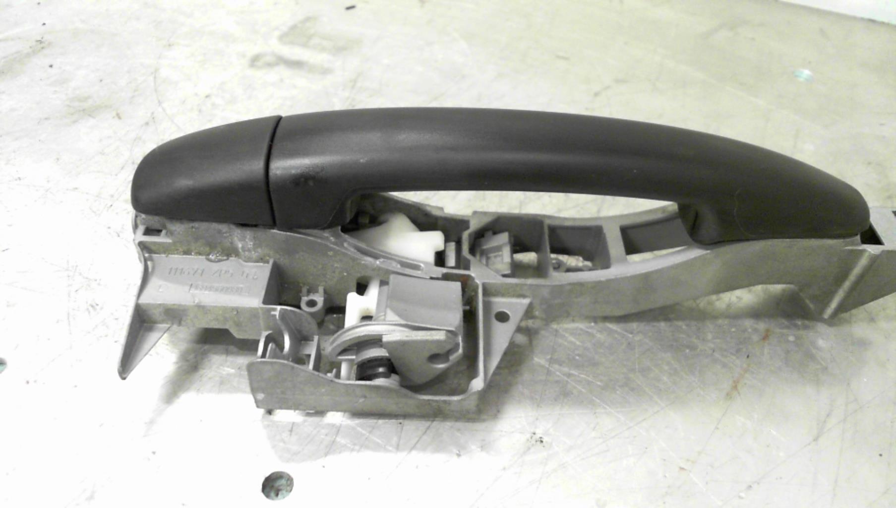 Maniglia portiera posteriore sinistra CITROEN C3 2 PHASE 2 Diésel - 1