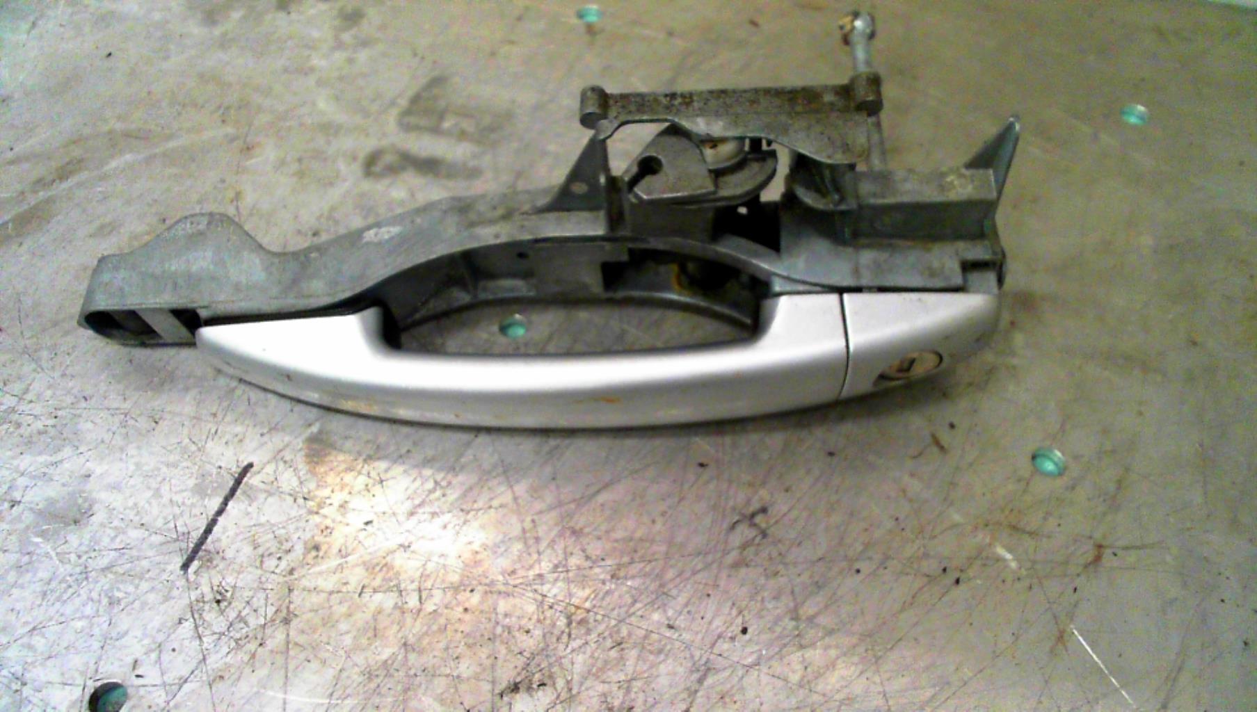 Maniglia portiera anteriore sinistra PEUGEOT 308 1 SW PHASE 1 BREAK Diésel - 1