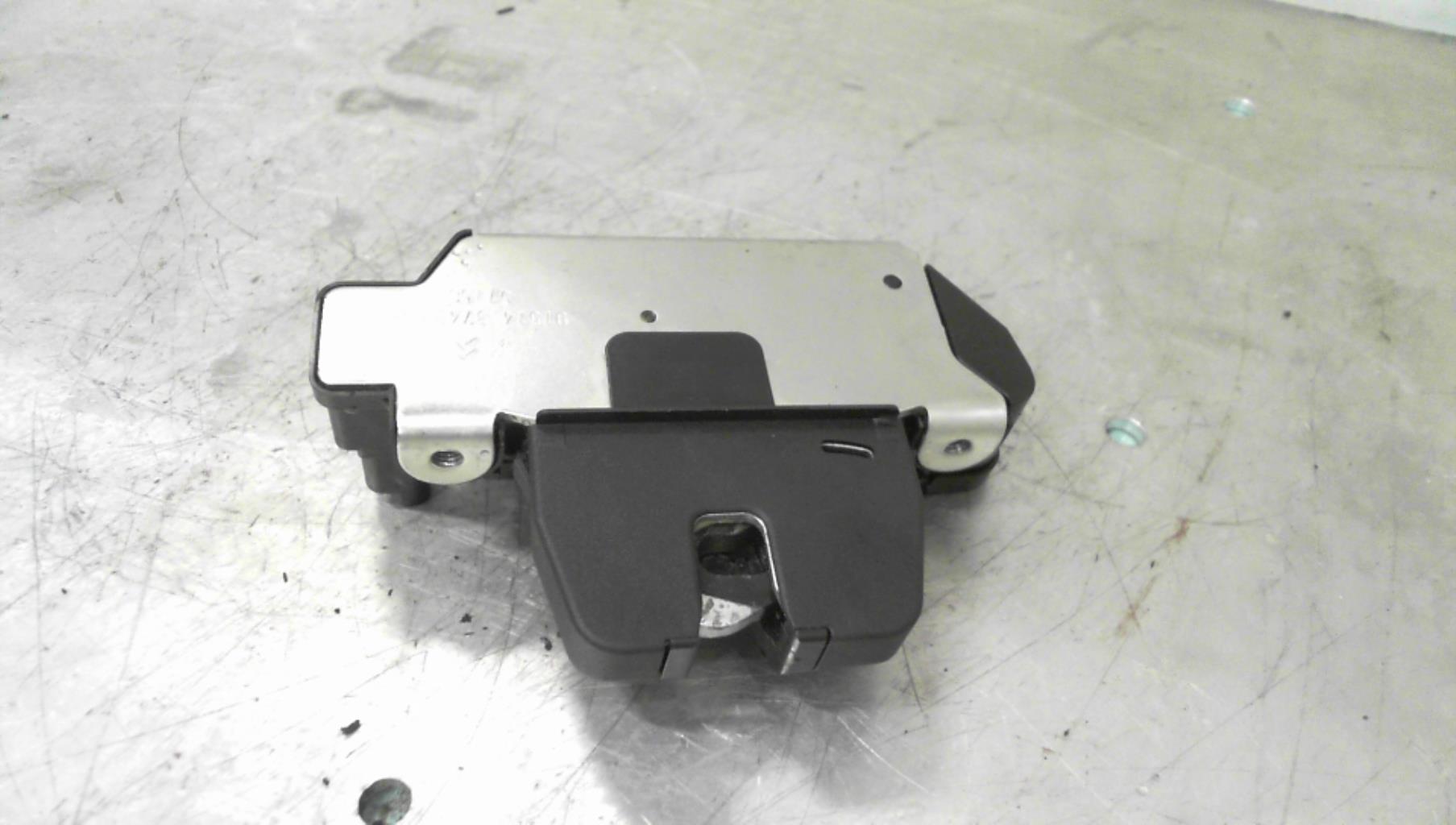 Serrure de coffre CITROEN C3 2 PHASE 2 Diesel - 1