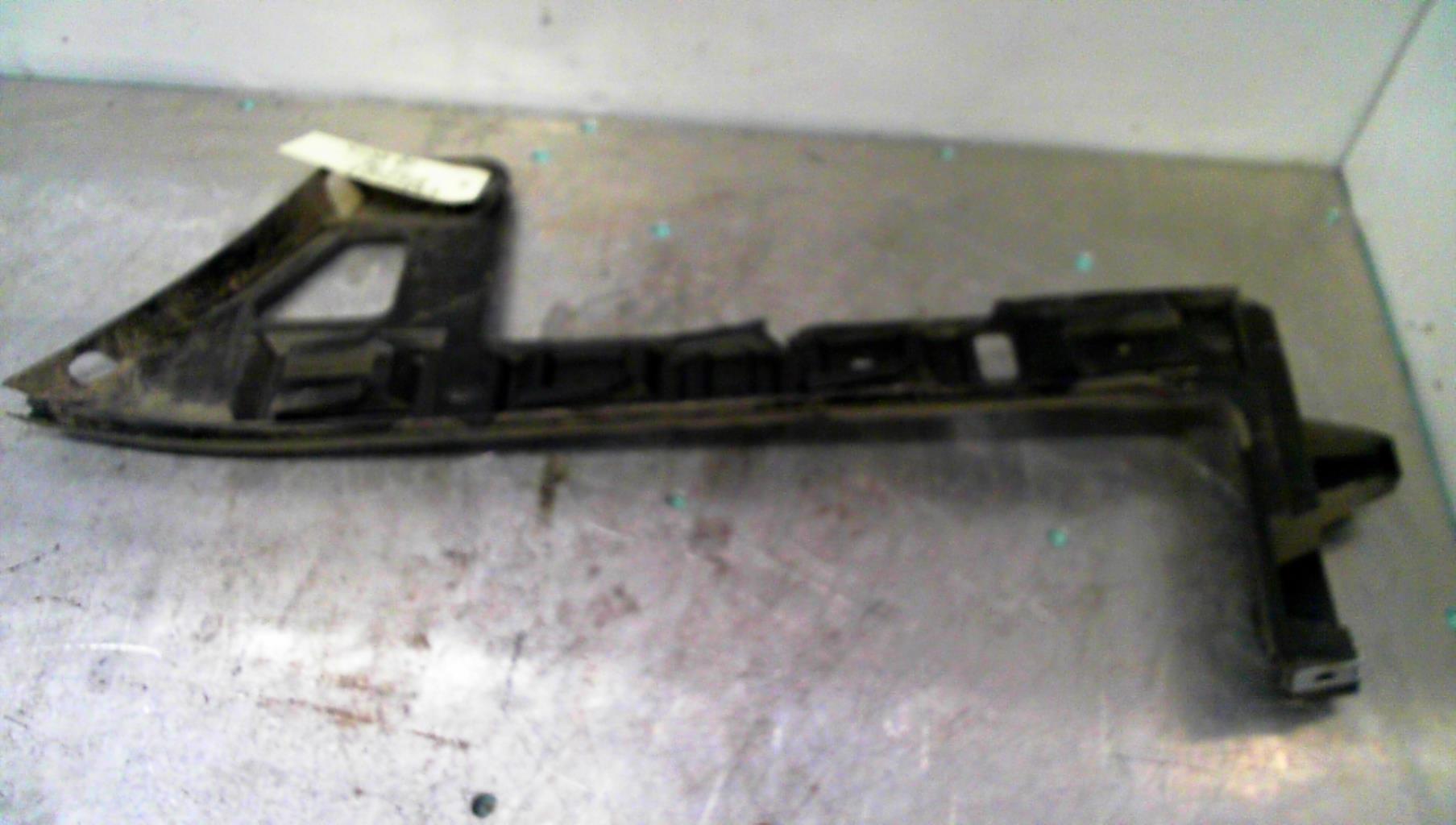 Supporto paraurti posteriore VOLKSWAGEN PASSAT 5 BREAK Diésel - 1