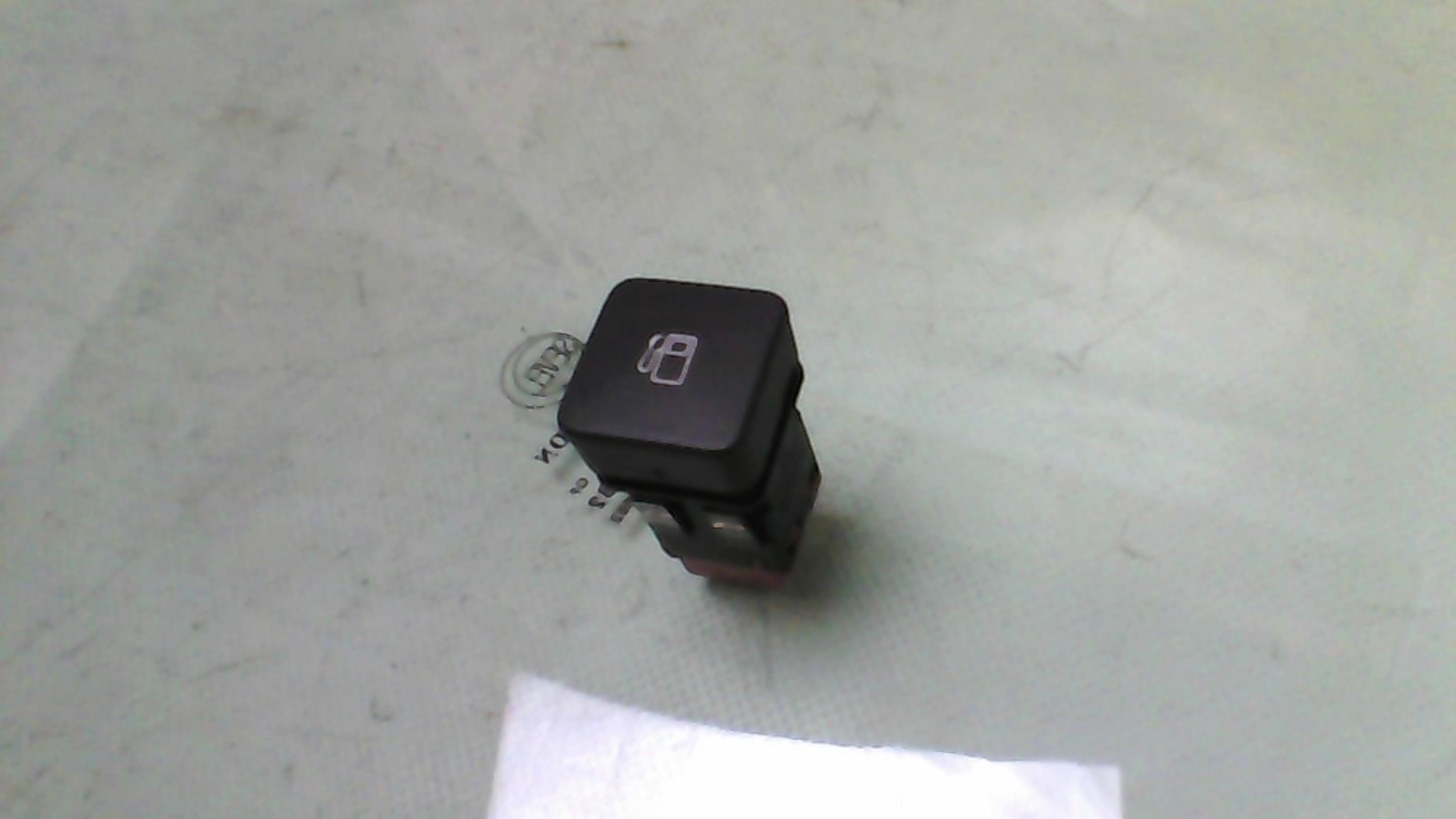 Bouton/Interrupteur CITROEN C4 2 PHASE 1 Diesel - 1