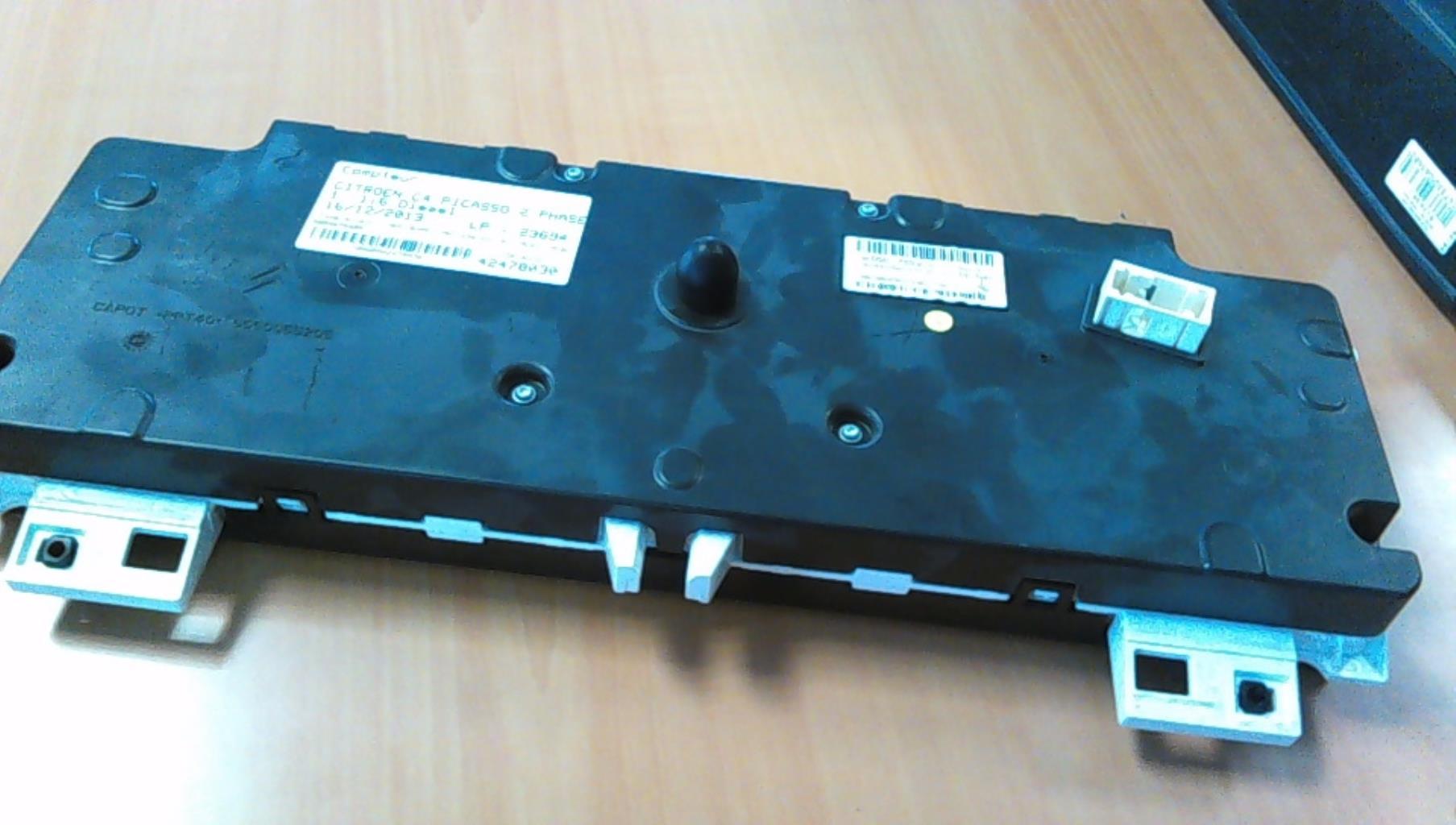 Compteur CITROEN C4 PICASSO 2 PHASE 1  - 1