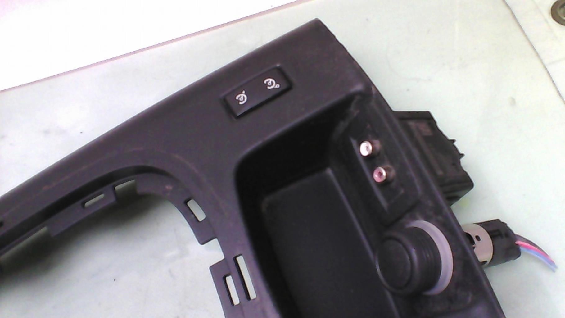Console central (interieur plastique) RENAULT GRAND SCENIC 3 PHASE 1 Diesel - 1