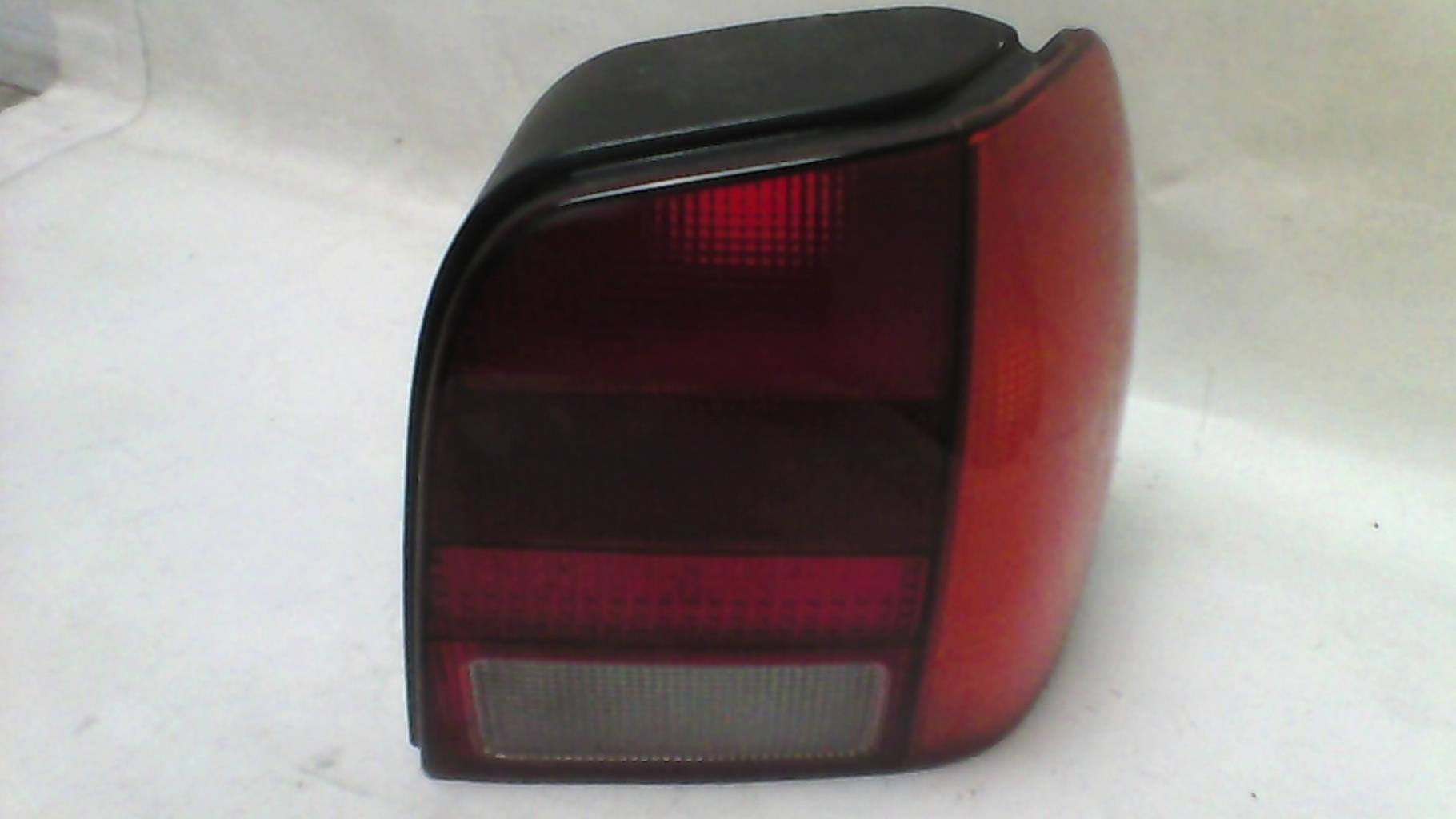 Fanale posteriore principale destro (luci) VOLKSWAGEN POLO 3 PHASE 1  - 1