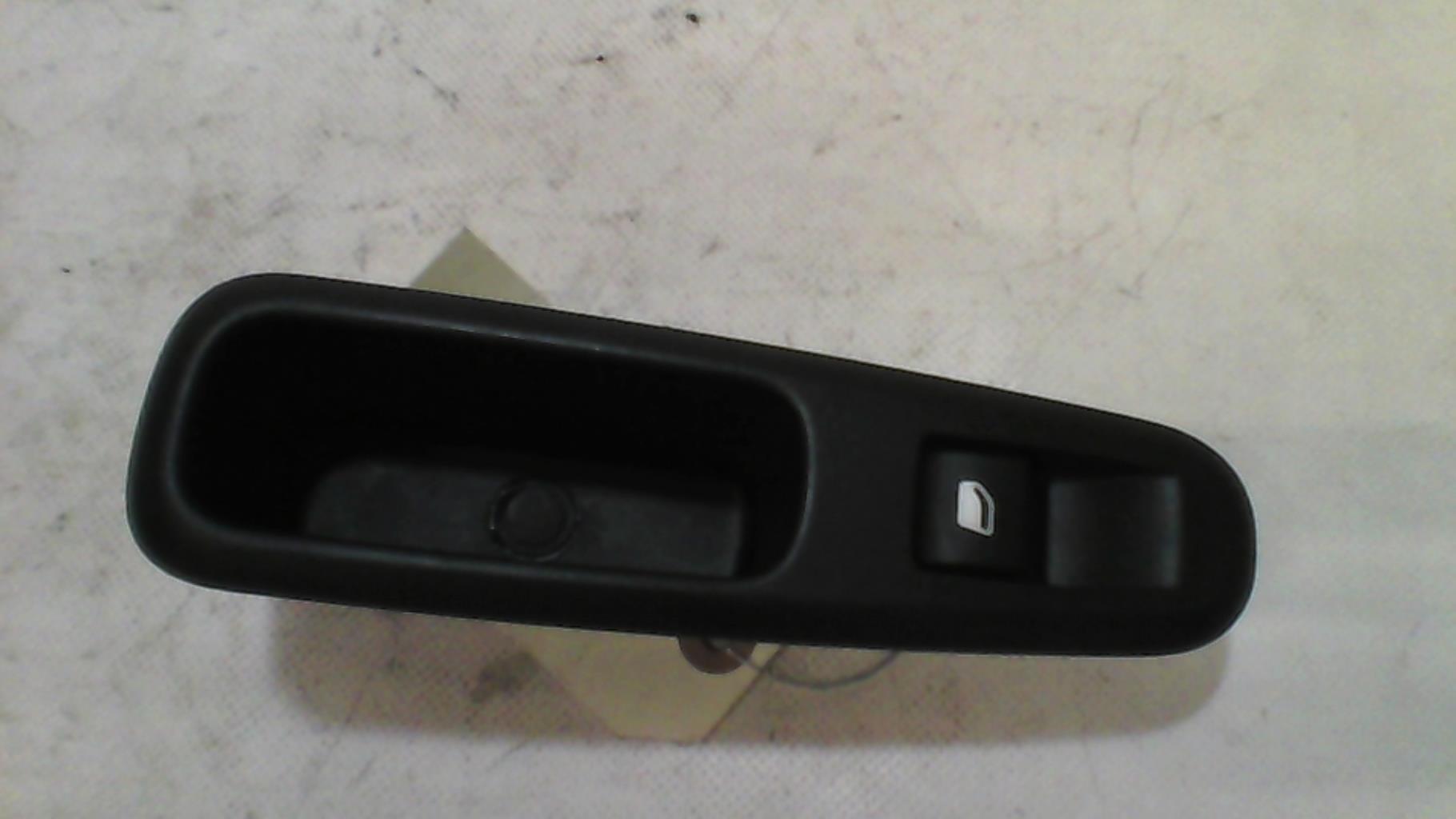 Interruttore lavacristalli posteriore destro CITROEN C4 PICASSO 2 PHASE 1  - 1