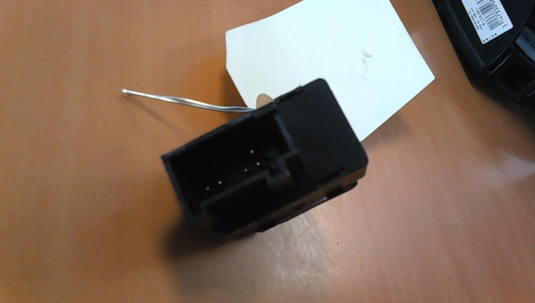 Interruttore lavacristalli anteriore sinistro SEAT IBIZA 2 PHASE 3 Gasolina - 1