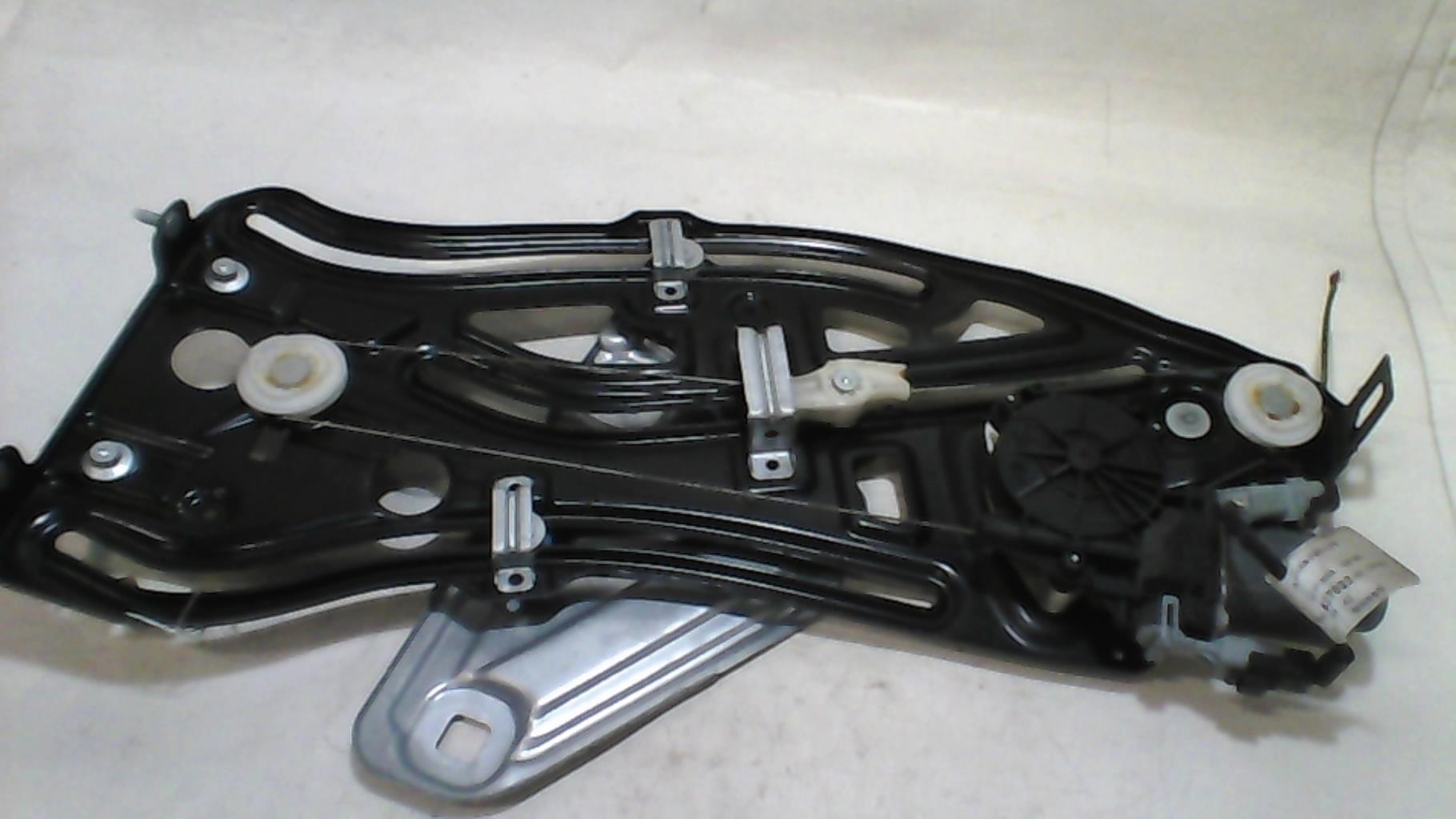 Alzacristalli elettrico posteriore destro PEUGEOT 207 PHASE 1 CABRIOLET Diésel - 1