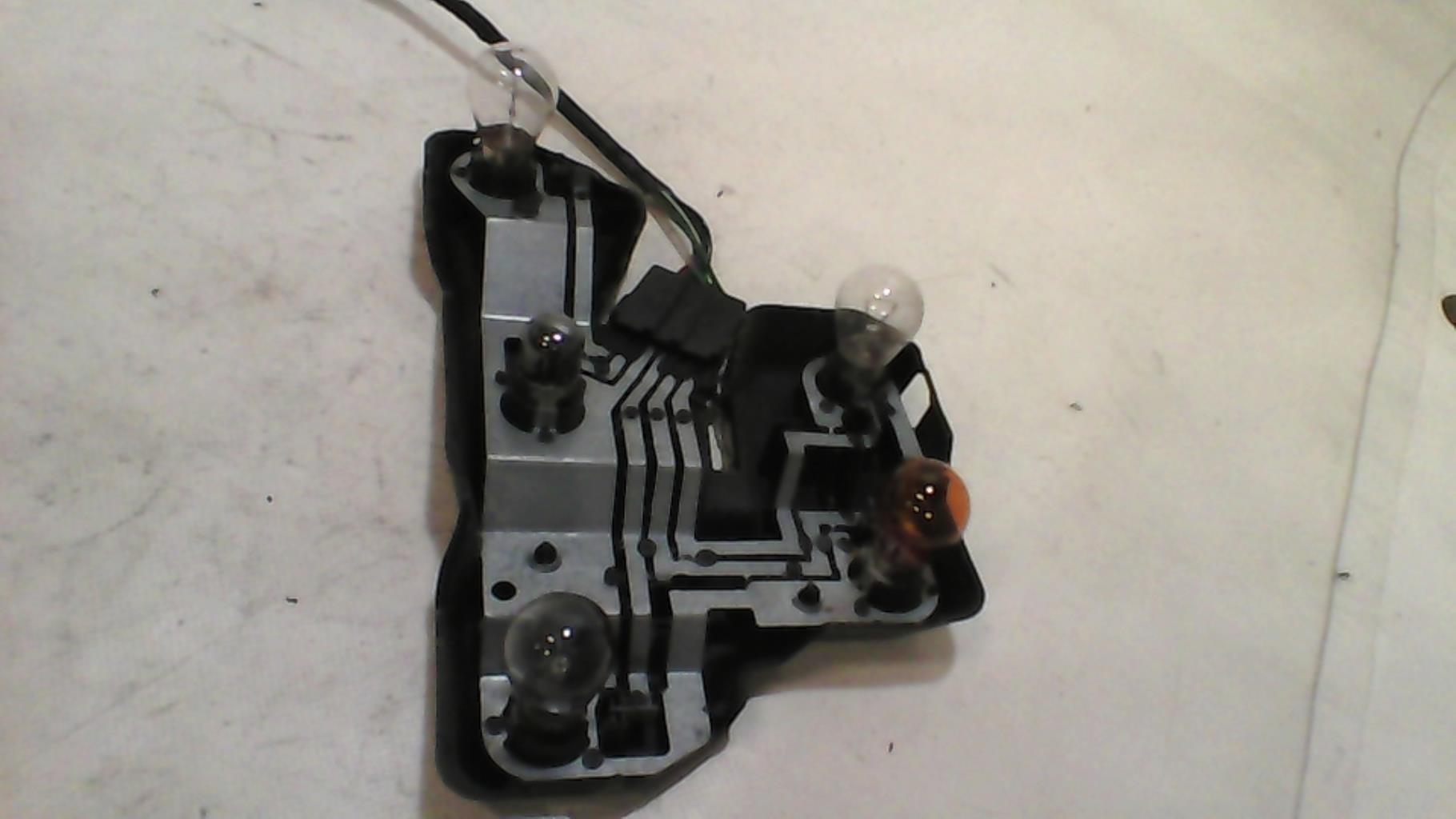 Base portalampade fanale posteriore destro ROVER 200 2 Diésel - 1