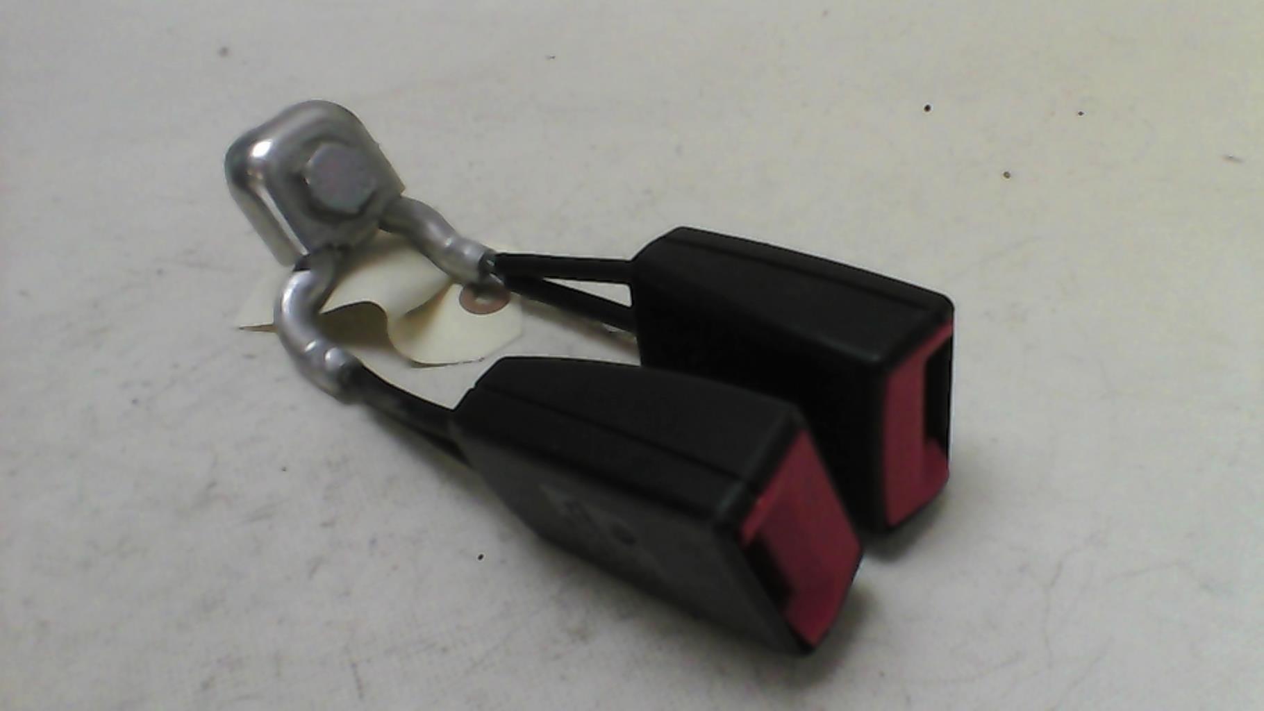 Aggancio cintura sicurezza posteriore sinistro SEAT IBIZA 4 PHASE 1 COUPE Diésel - 1