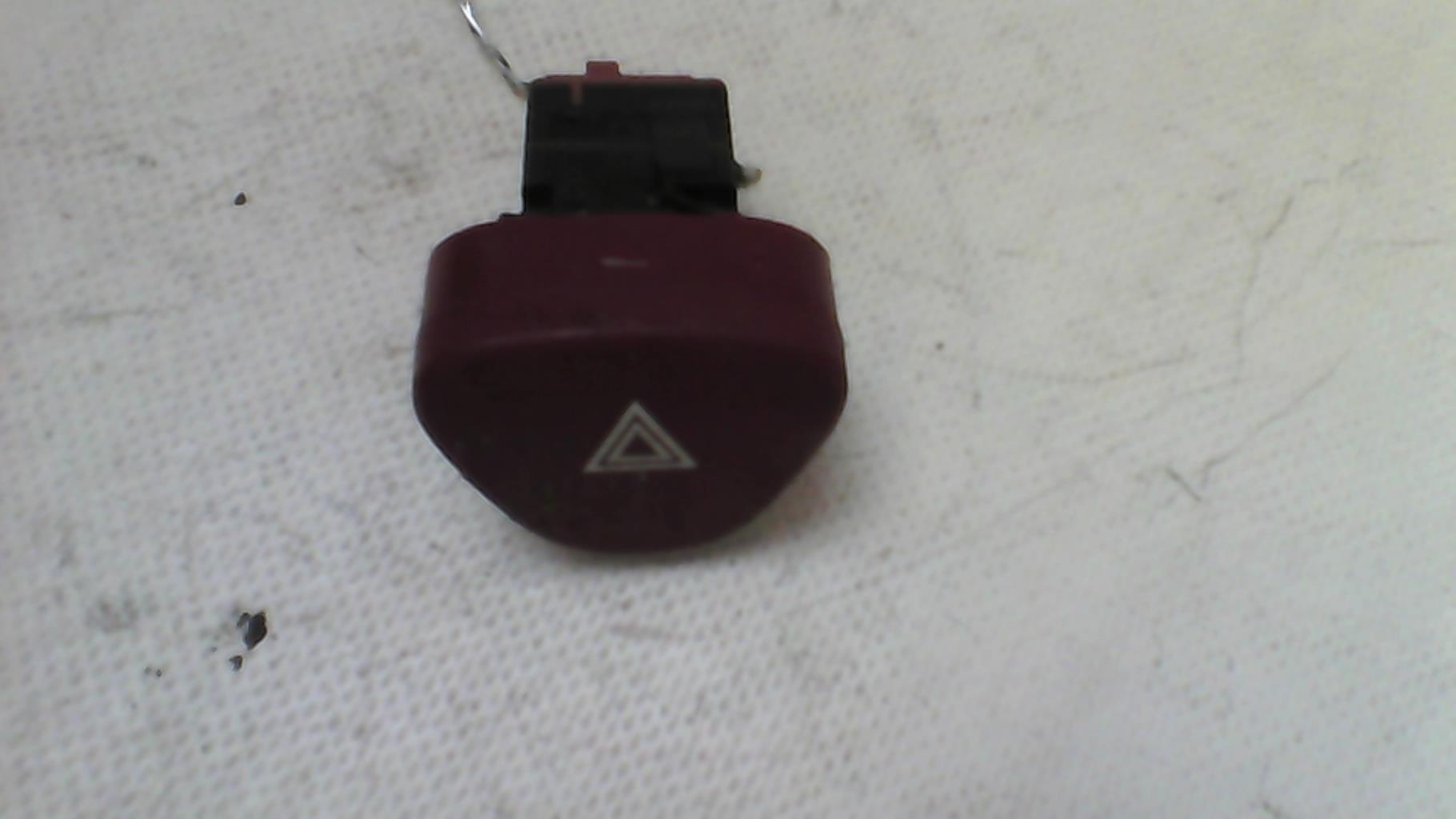Bouton de warning CITROEN C3 1 PHASE 1 Diesel - 1