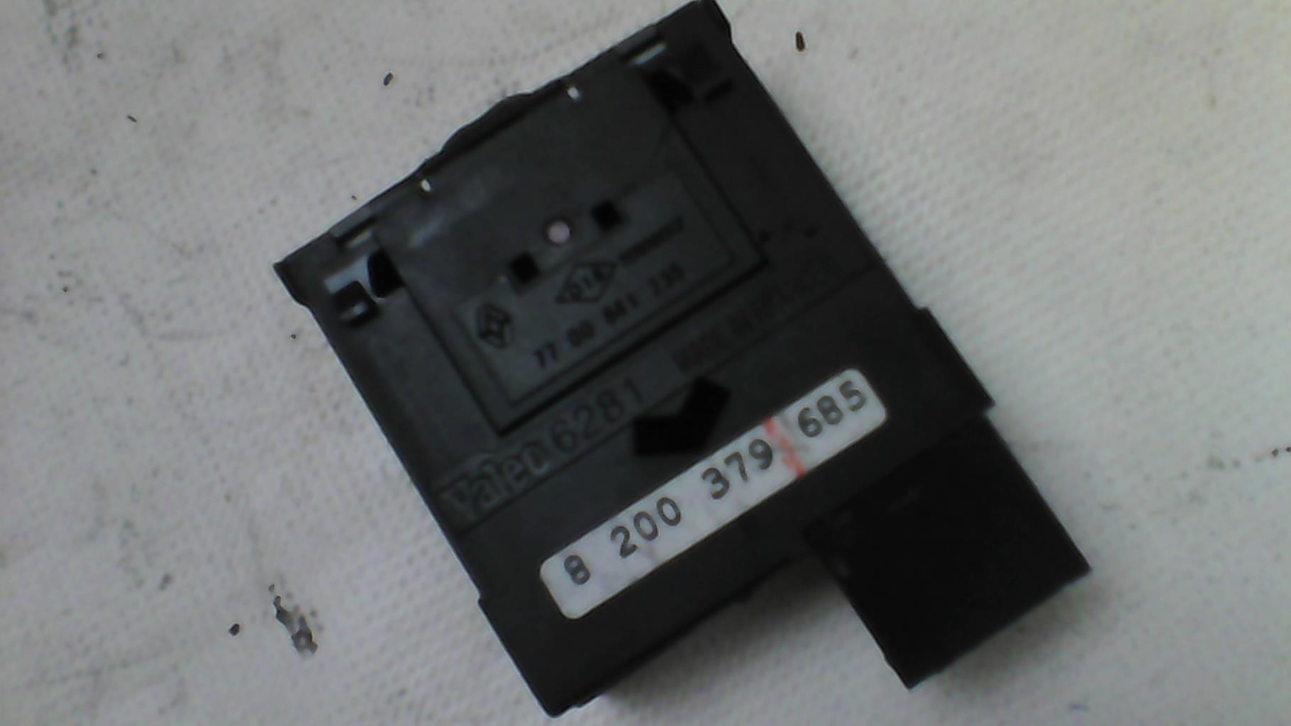 Commande de reglage hauteur de phare RENAULT CLIO 3 PHASE 2 Essence - 1