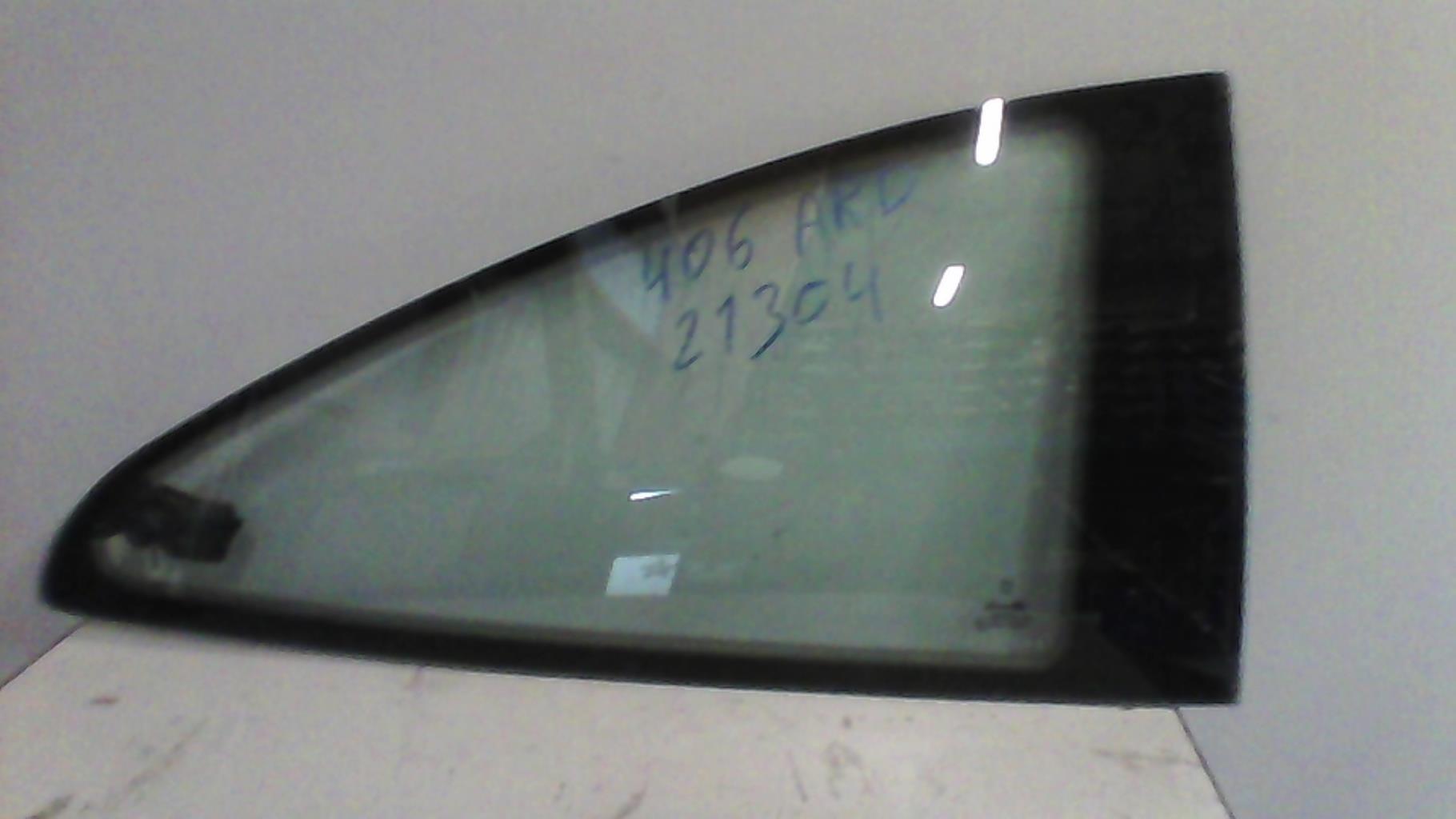 Ventanilla triangular trasera derecha PEUGEOT 406 COUPE Gasolina - 1
