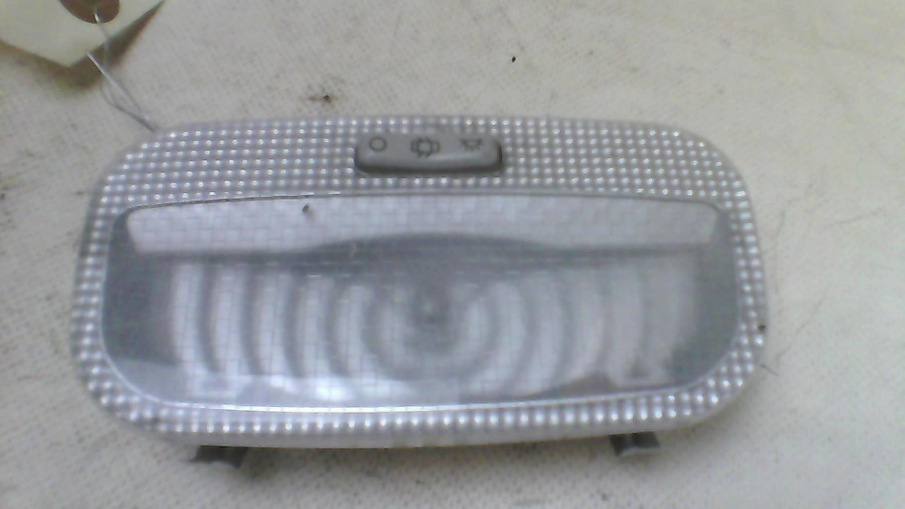 Luce di cortesia PEUGEOT 3008 1 PHASE 2 Diésel - 1