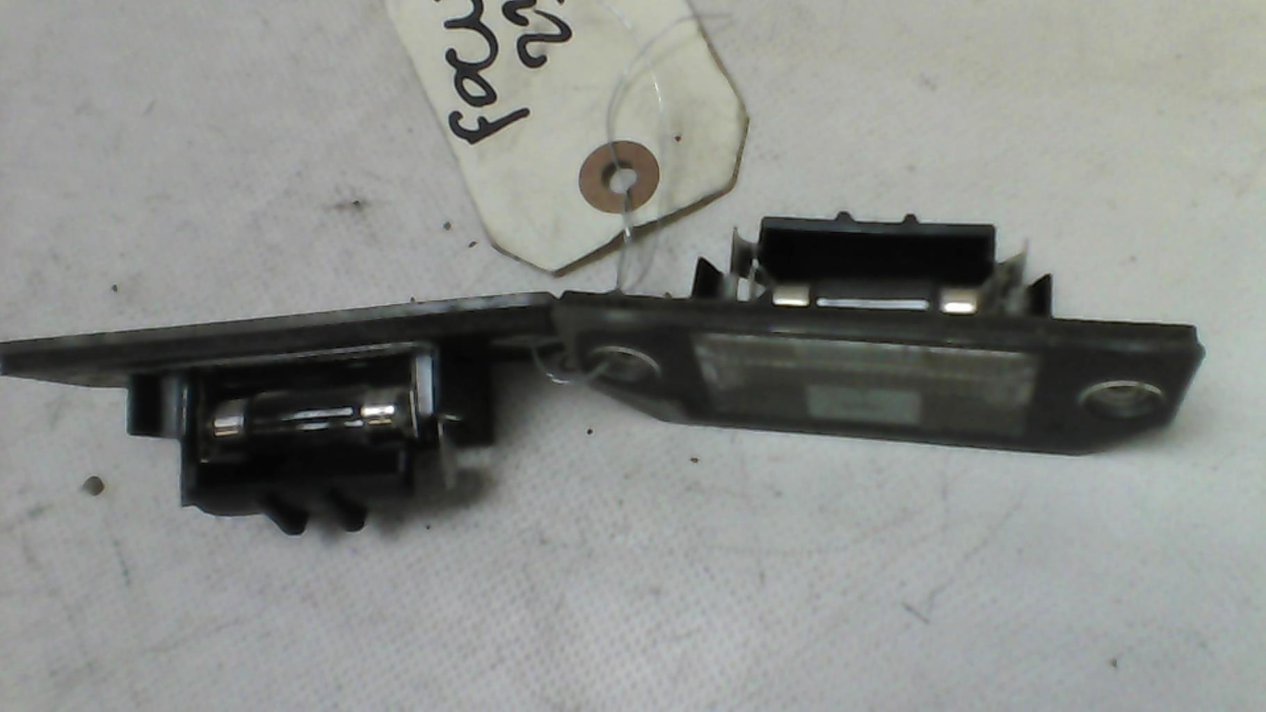 Eclairage de plaque FORD FOCUS 2 PHASE 1 Diesel - 1