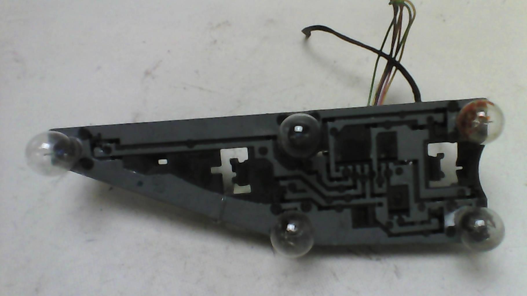 Base portalampade fanale posteriore sinistro PEUGEOT 406 COUPE Gasolina - 1