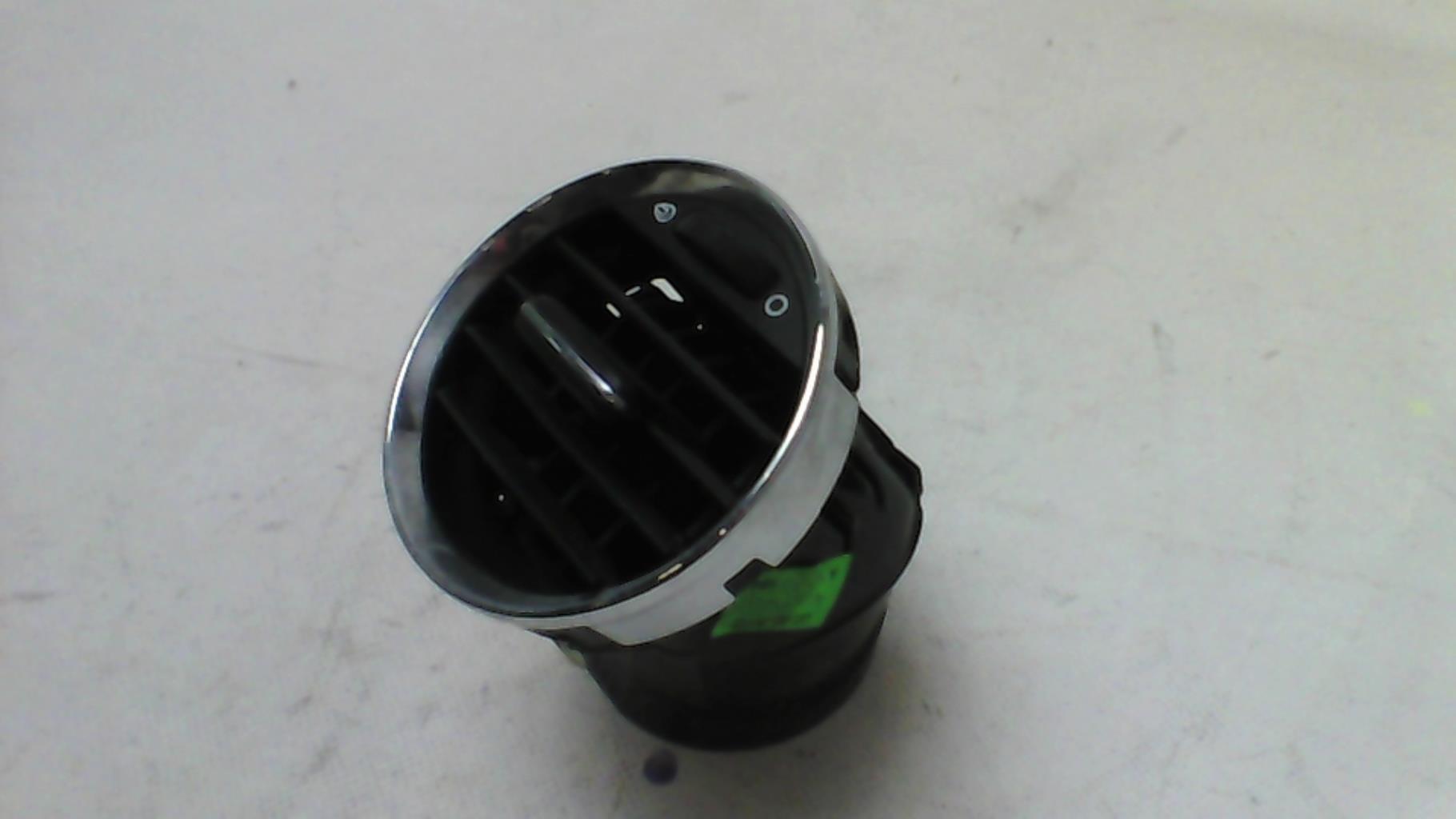 Bocchetta aerazione cruscotto anteriore sinistra PEUGEOT 308 1 PHASE 1 Diésel - 1