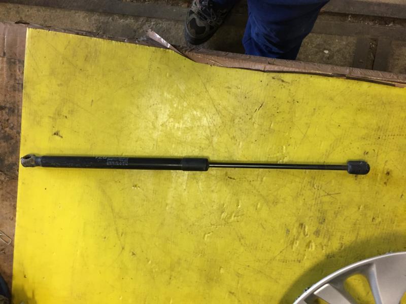 Molla a gas bagagliaio destra CITROEN C4 2 PHASE 1 Diésel - 1