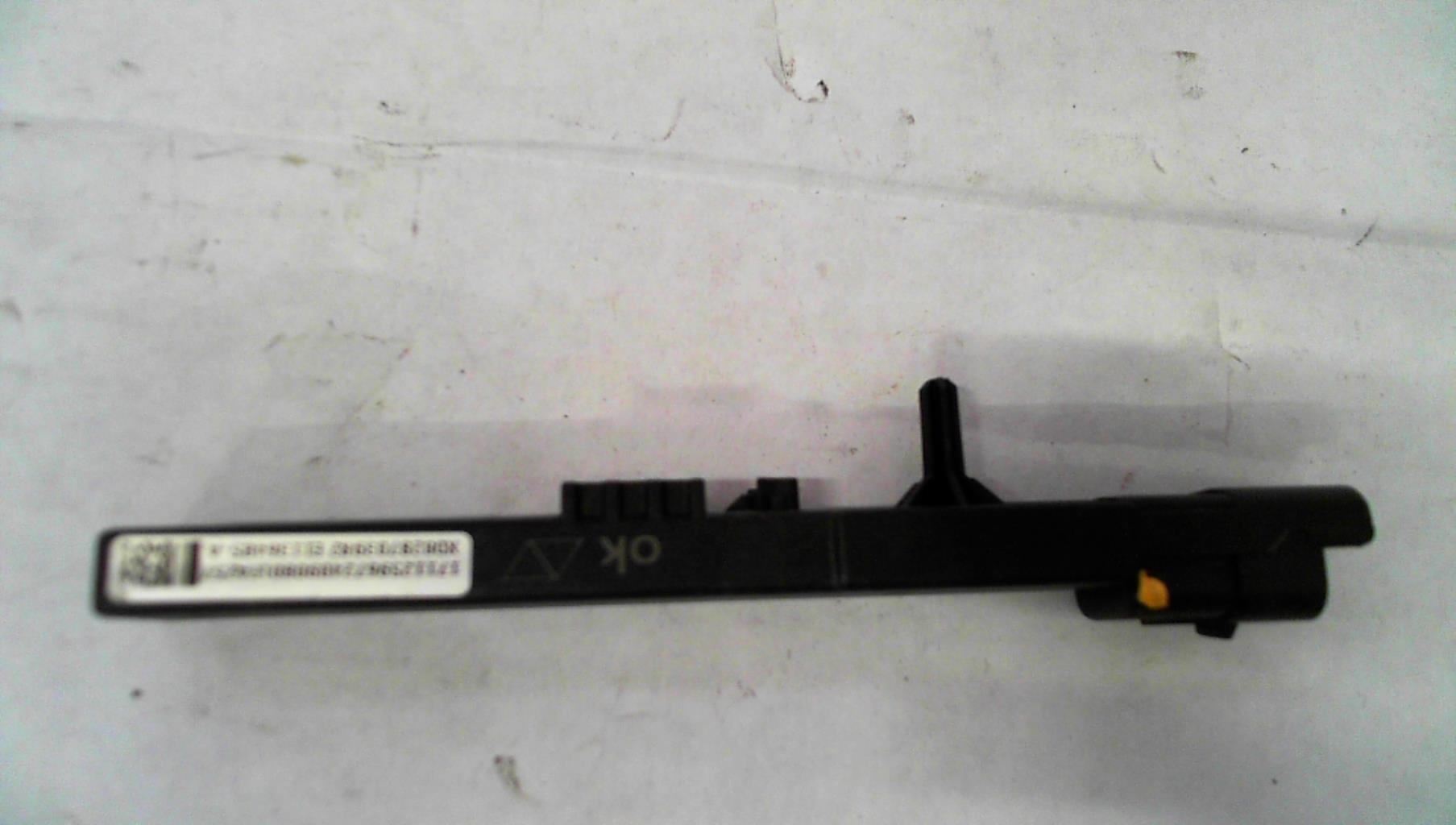 Antenna PEUGEOT 308 2 SW PHASE 2 BREAK Diésel - 1
