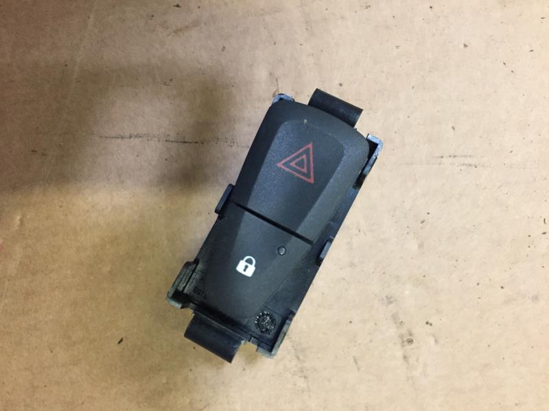 Bouton de warning DACIA SANDERO 2 PHASE 1 Diesel - 1