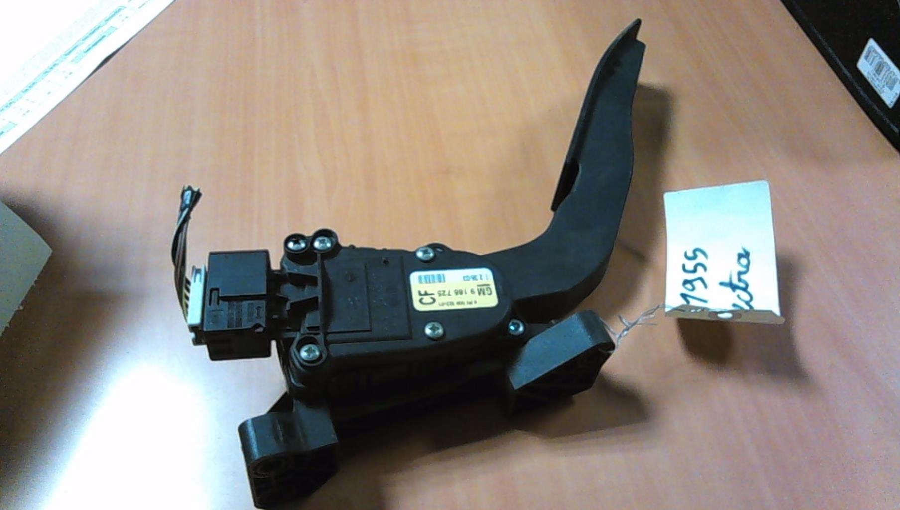 Potenziometro pedale acceleratore OPEL VECTRA C PHASE 1 Diésel - 1