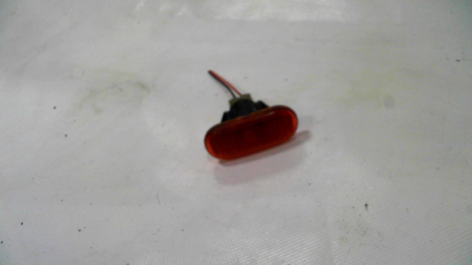 Ripetitore lampeggiante anteriore sinistro (Luci) RENAULT CLIO 2 PHASE 1 Gasolina - 1