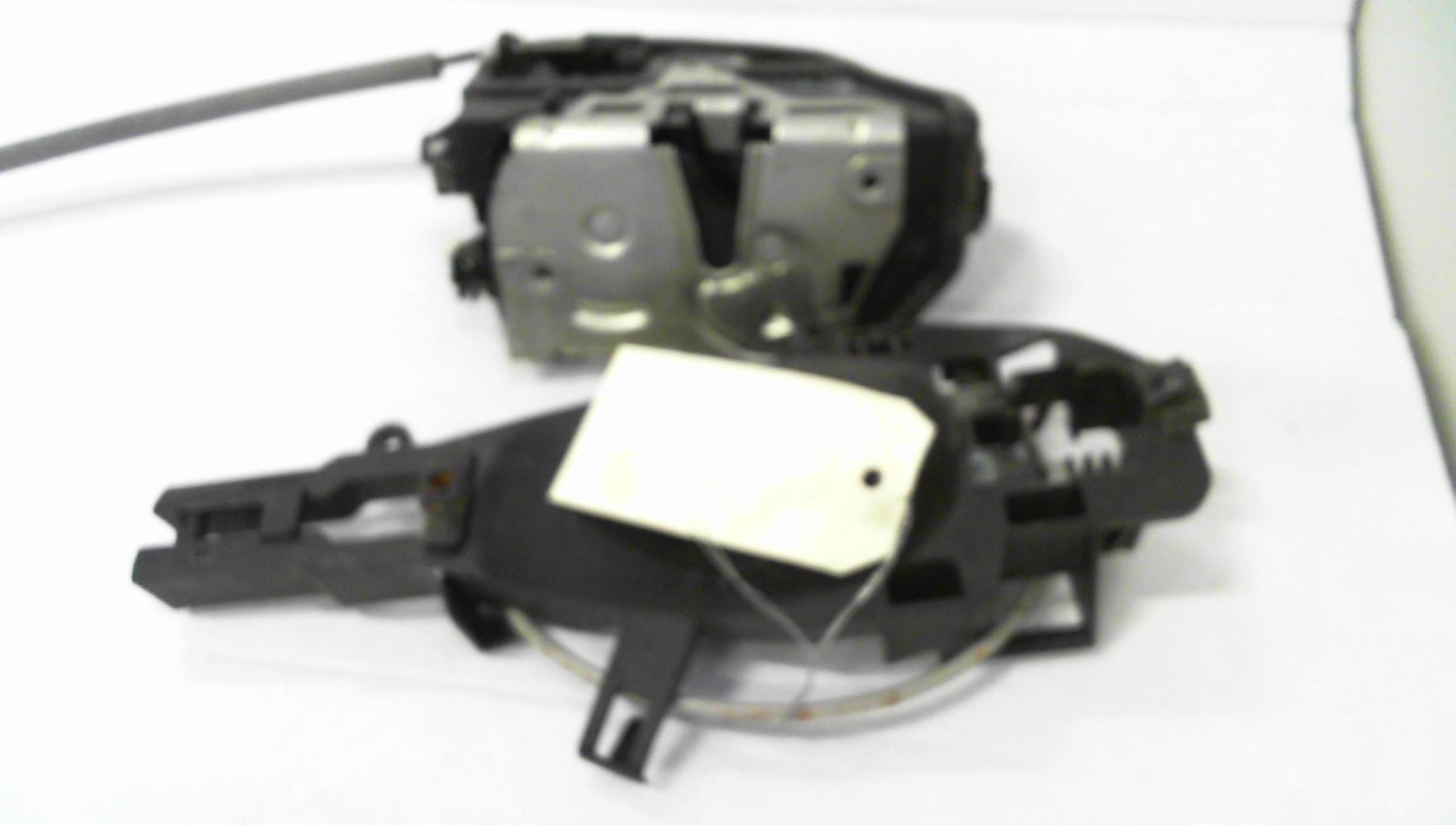 Serrure arriere droit BMW SERIE 3 E90 PHASE 1 Essence - 1