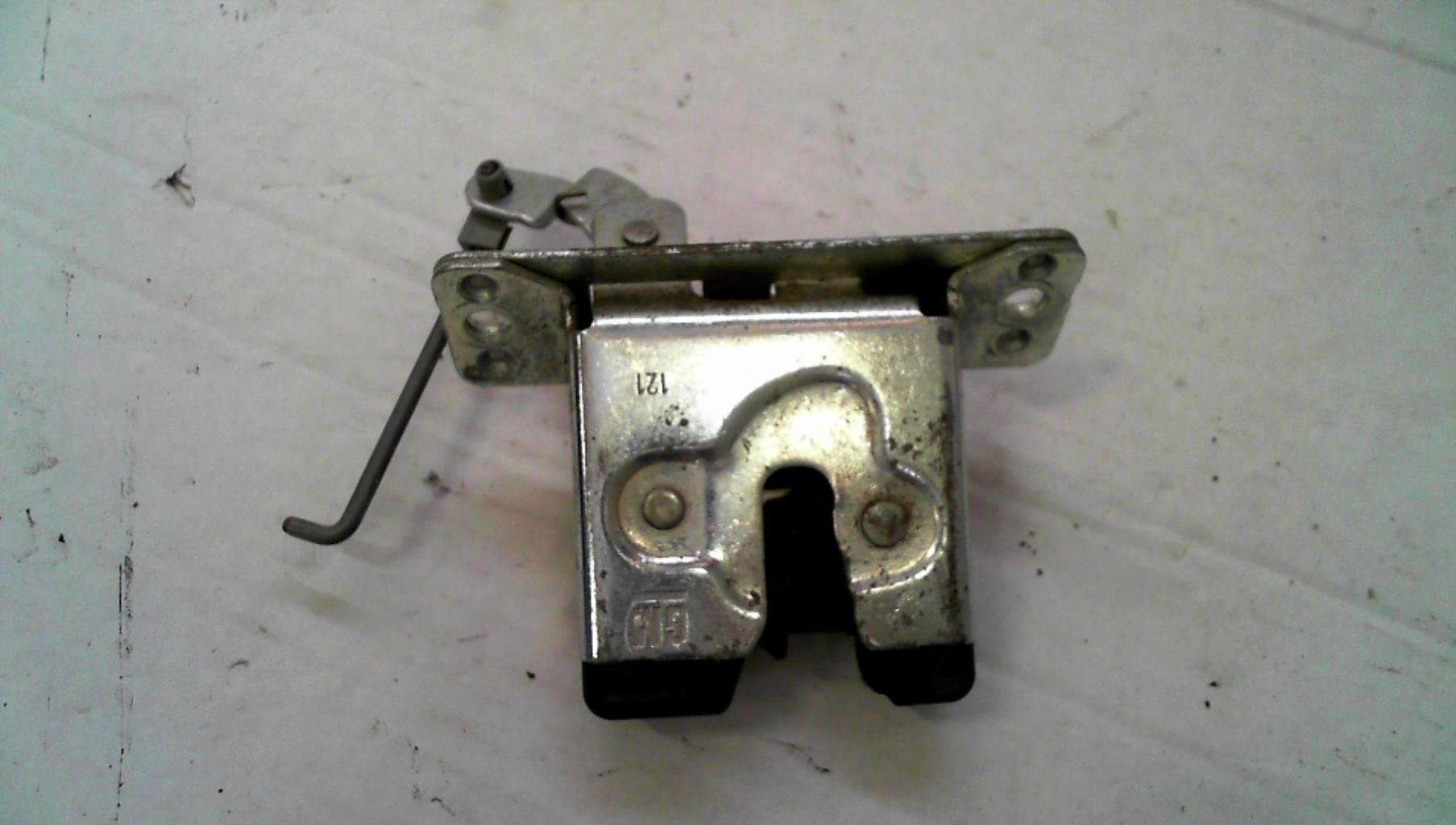 Serrure de coffre OPEL CORSA D PHASE 1 Diesel - 1