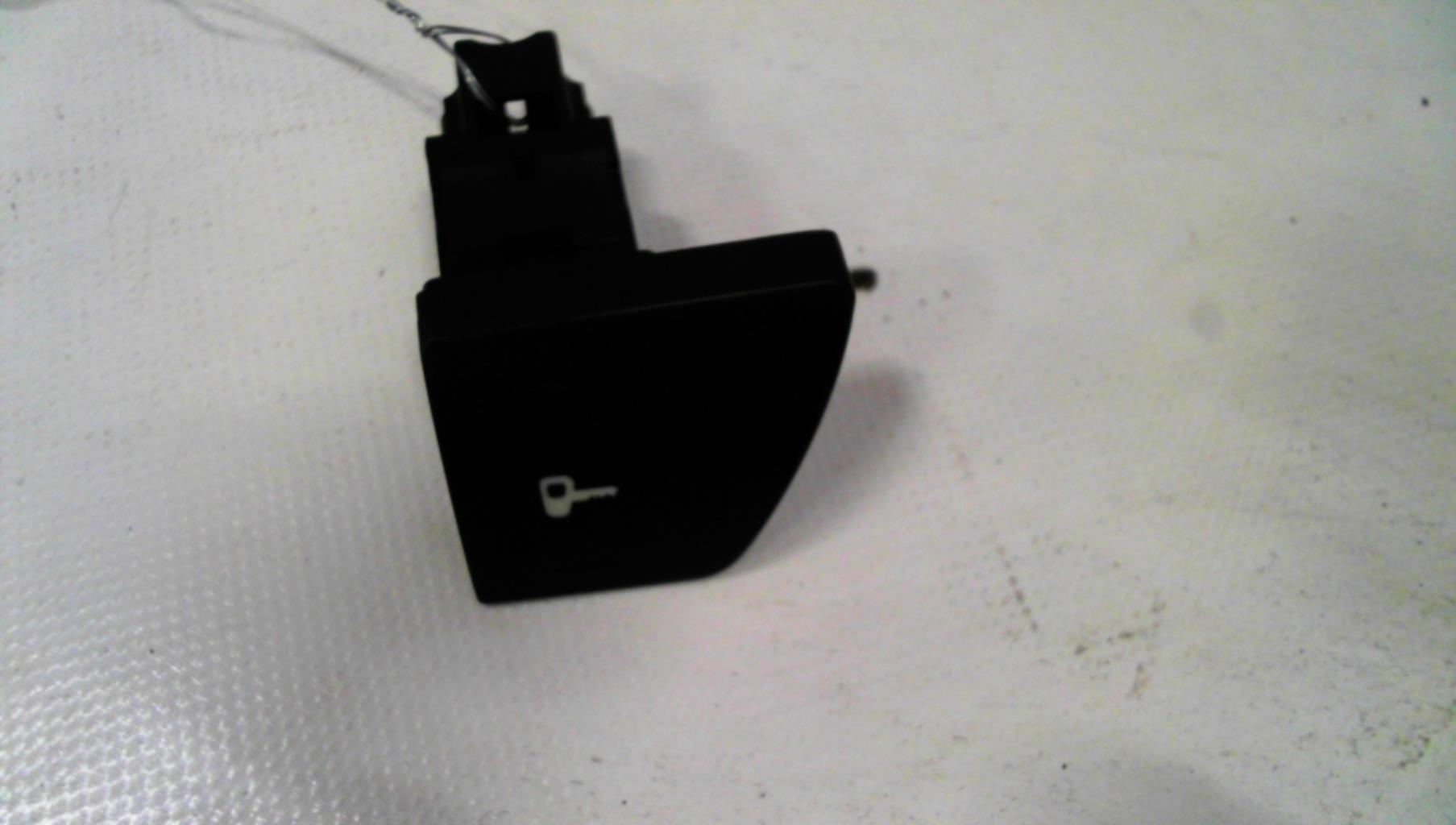 Commande de fermeture centralisee PEUGEOT 307 PHASE 2 Diesel - 1
