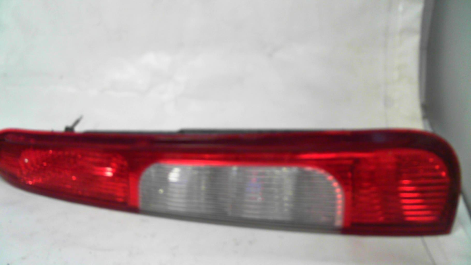 Fanale posteriore principale destro (luci) FORD C-MAX 1 PHASE 1 Diésel - 1