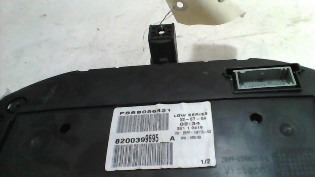 Compteur RENAULT MEGANE 2 PHASE 1 BREAK Diesel - 1
