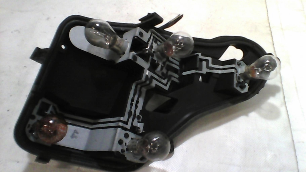 Base portalampade fanale posteriore destro OPEL ASTRA H PHASE 2 Diésel - 1