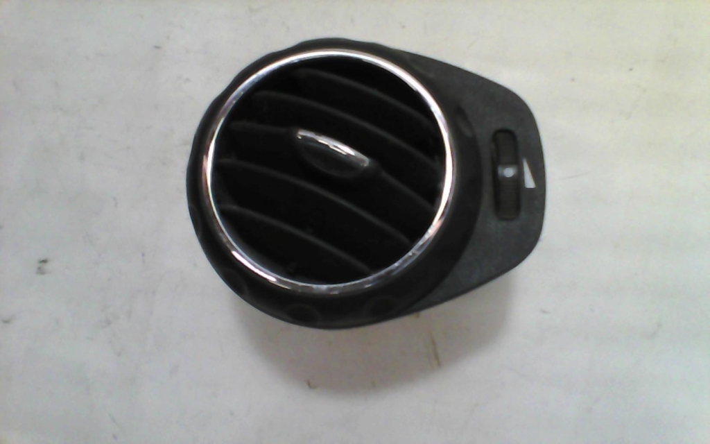 Bocchetta aerazione cruscotto anteriore destra ALFA ROMEO GT COUPE Diésel - 1