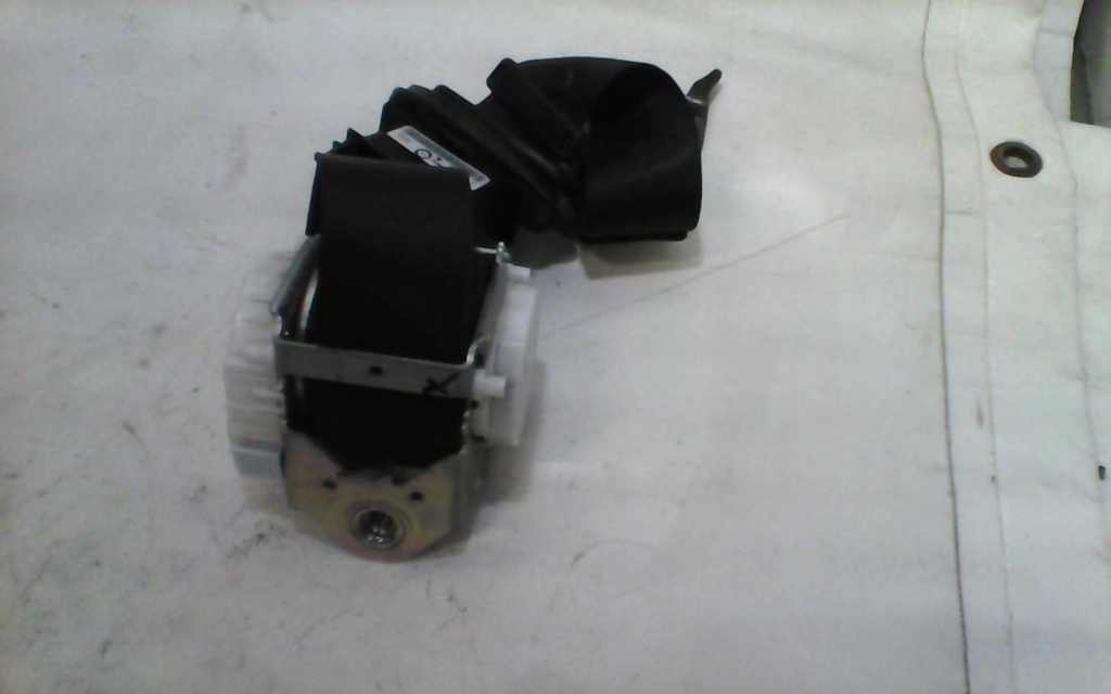 Cintura di sicurezza anteriore destra BMW SERIE 1 E87 PHASE 2 Diésel - 1