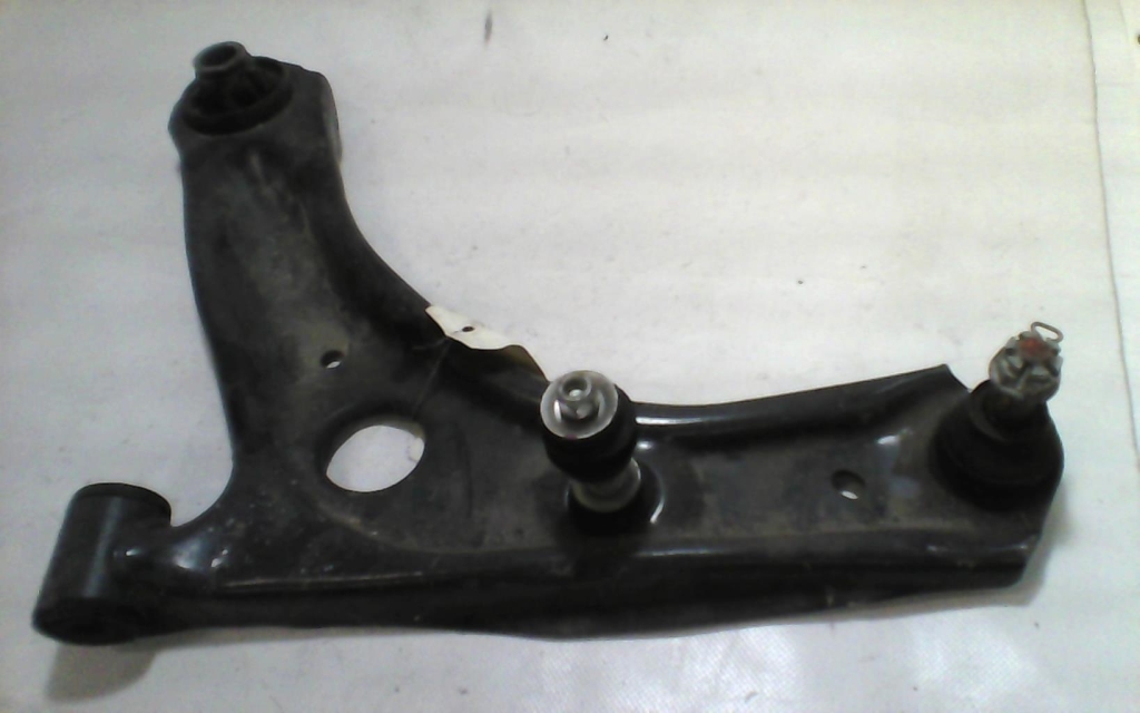 Triangolo inferiore anteriore sinistro CITROEN C1 2 Gasolina - 1