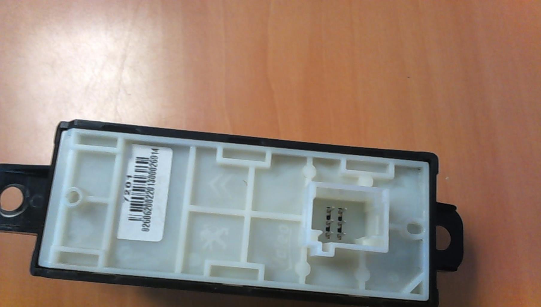 Commande GPS PEUGEOT 208 1 PHASE 1 Diesel - 1