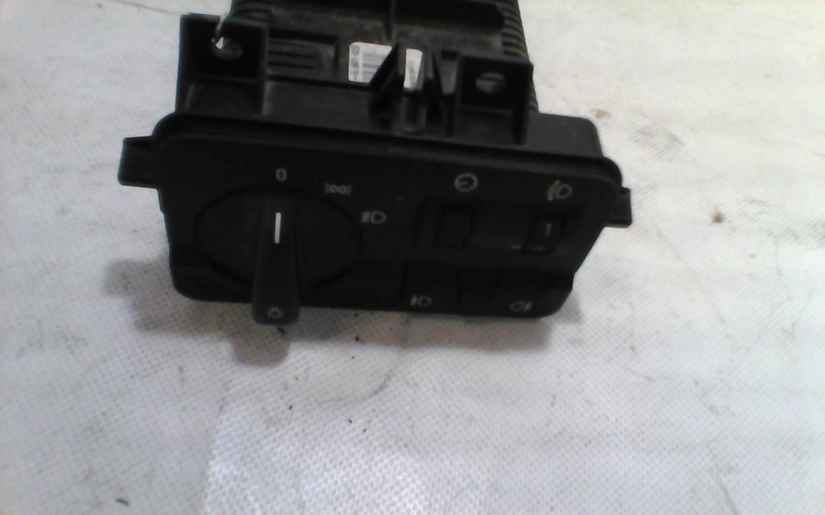 Commande de phare BMW SERIE 3 E46 PHASE 1 Diesel - 1