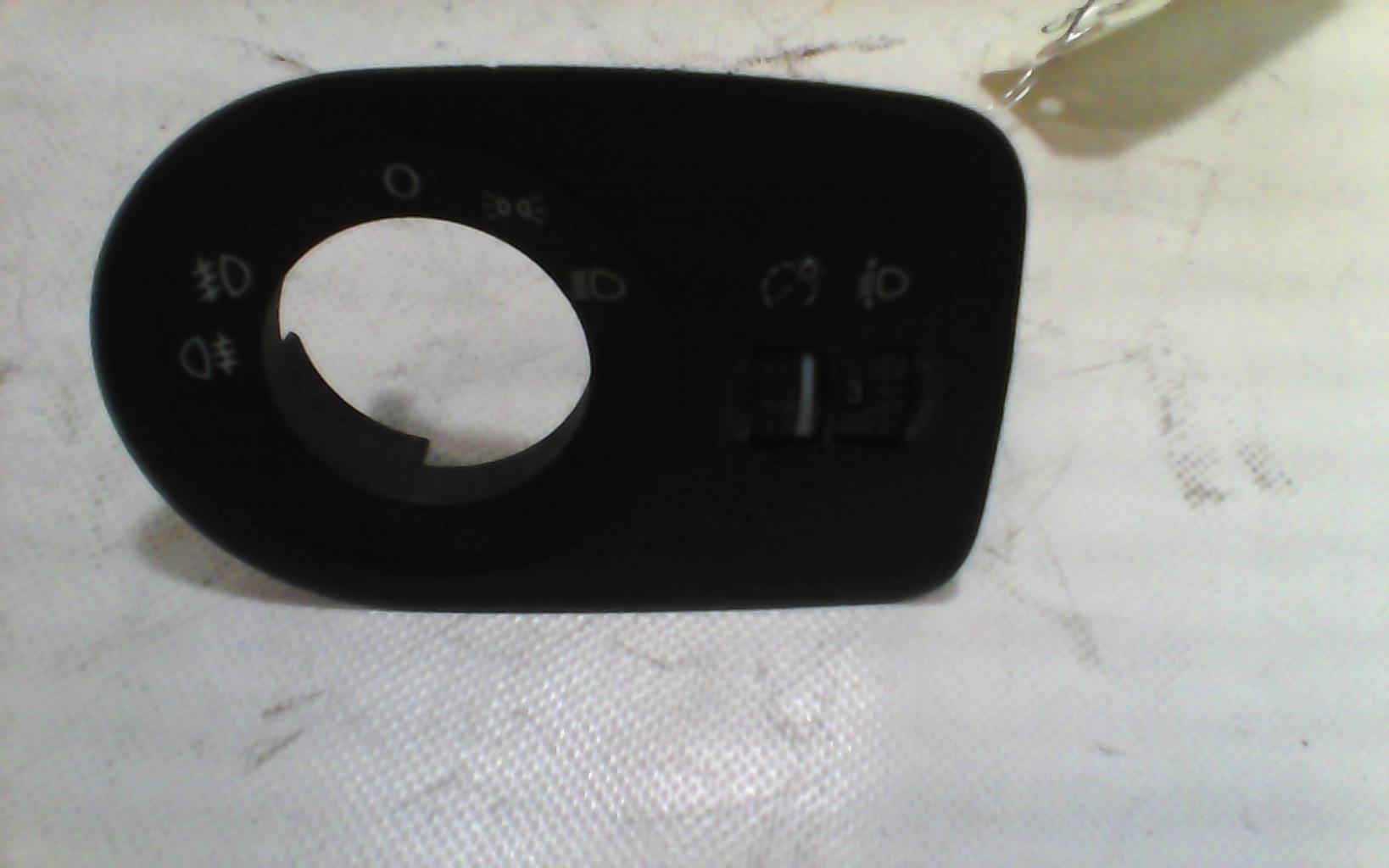 Commande de reglage hauteur de phare SEAT IBIZA 4 PHASE 2 Diesel - 1