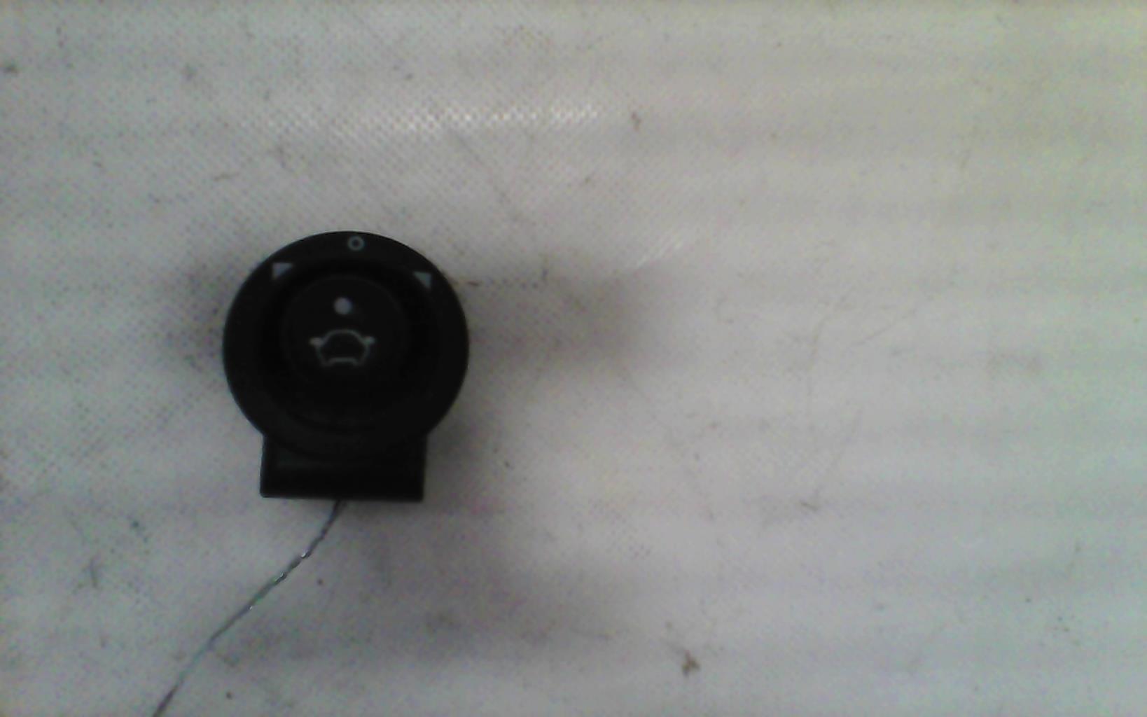 Commande retroviseurs FORD FIESTA 5 PHASE 1 Diesel - 1