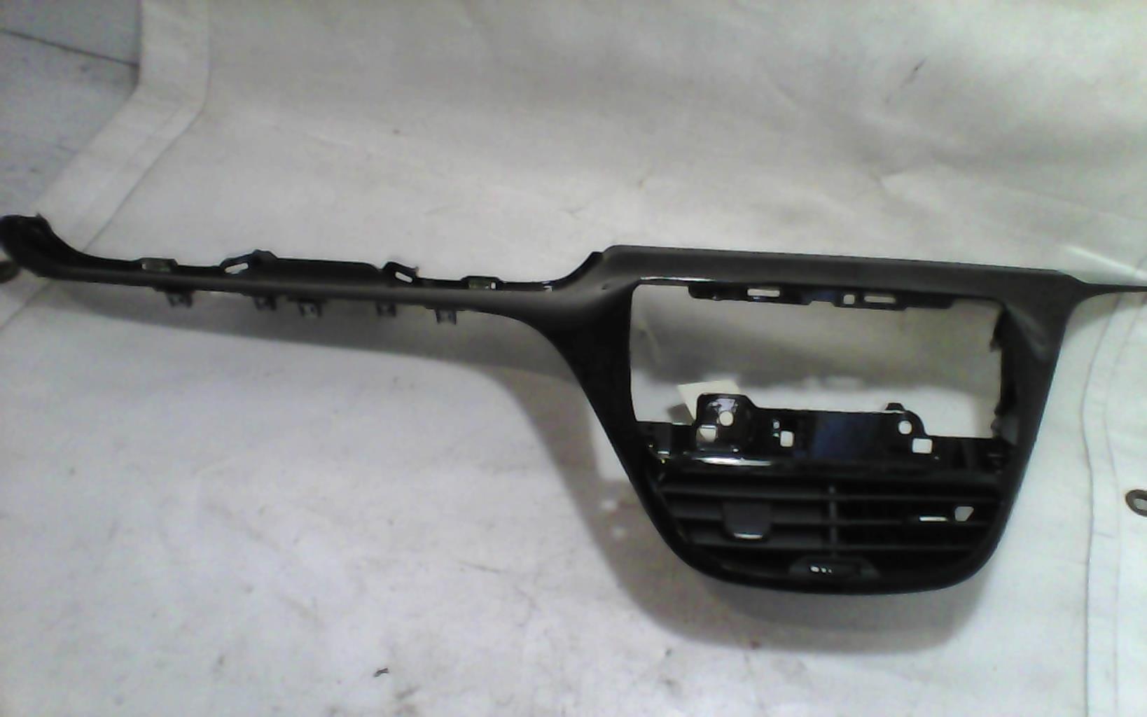 Consolle centrale (interno in plastica) PEUGEOT 208 1 PHASE 2 Gasolina - 1