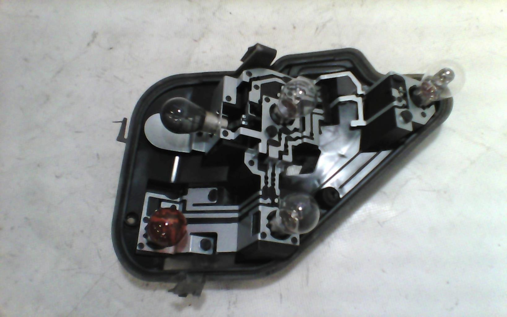 Base portalampade fanale posteriore destro OPEL ASTRA H PHASE 1 Diésel - 1