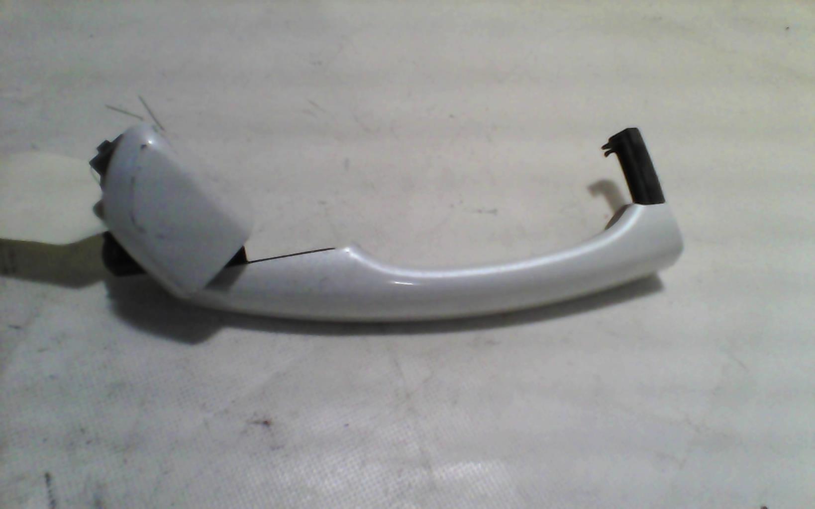 Maniglia portiera posteriore destra PEUGEOT 308 2 PHASE 1 Diésel - 1